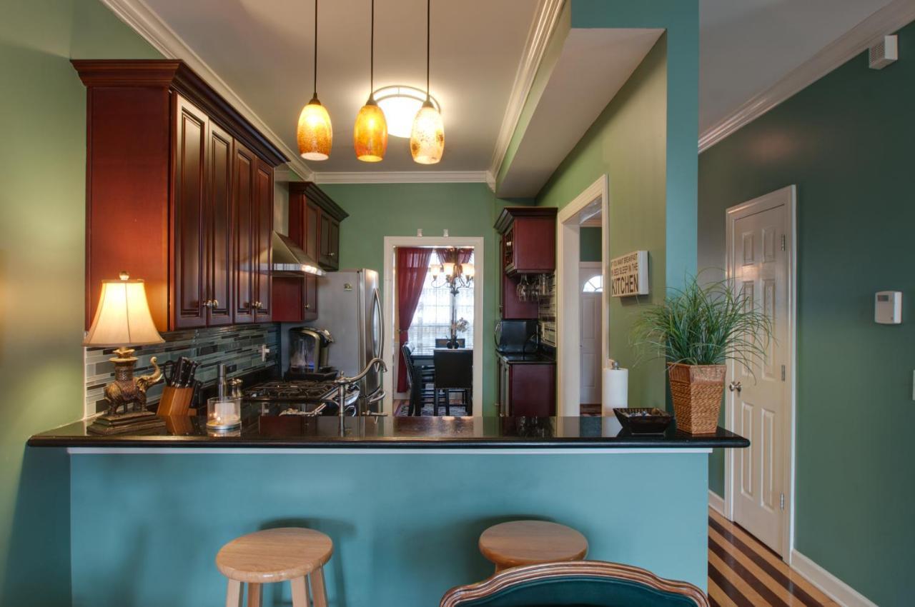 Vacation Home 5 Mins To Down Town 2 Bedrooms 2 Baths Garden Area Hot Tub Nashville Eksteriør billede